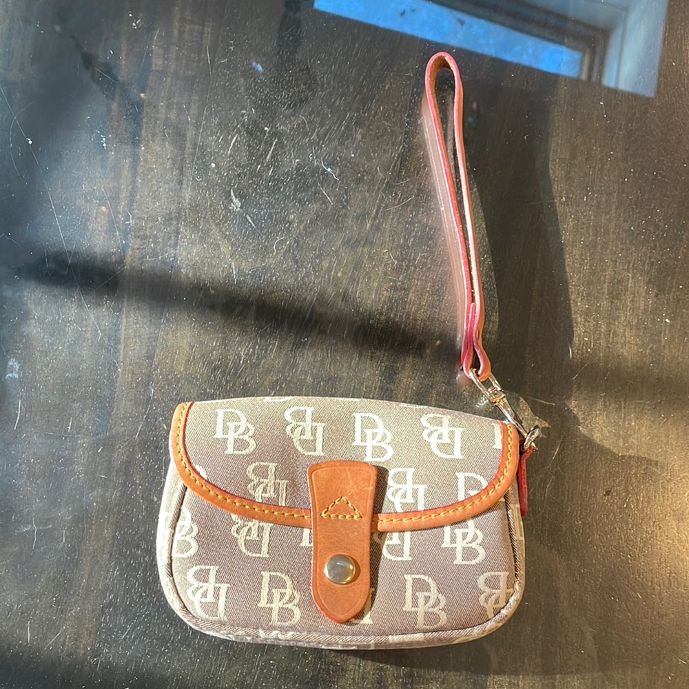 Vintage wristlet